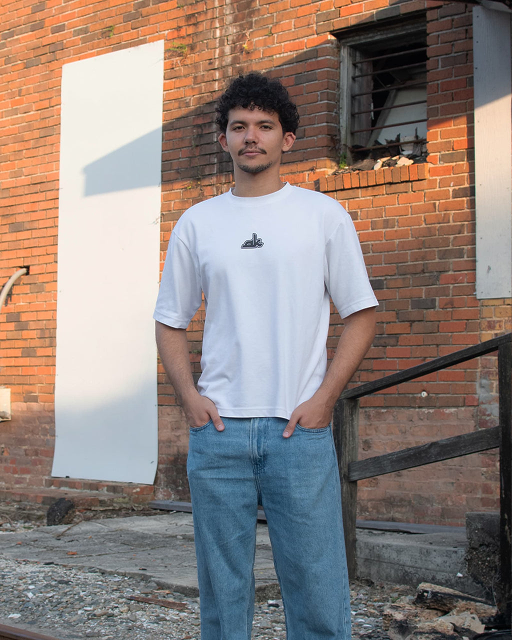 THE LIGHT TEE (FINAL STOCK)