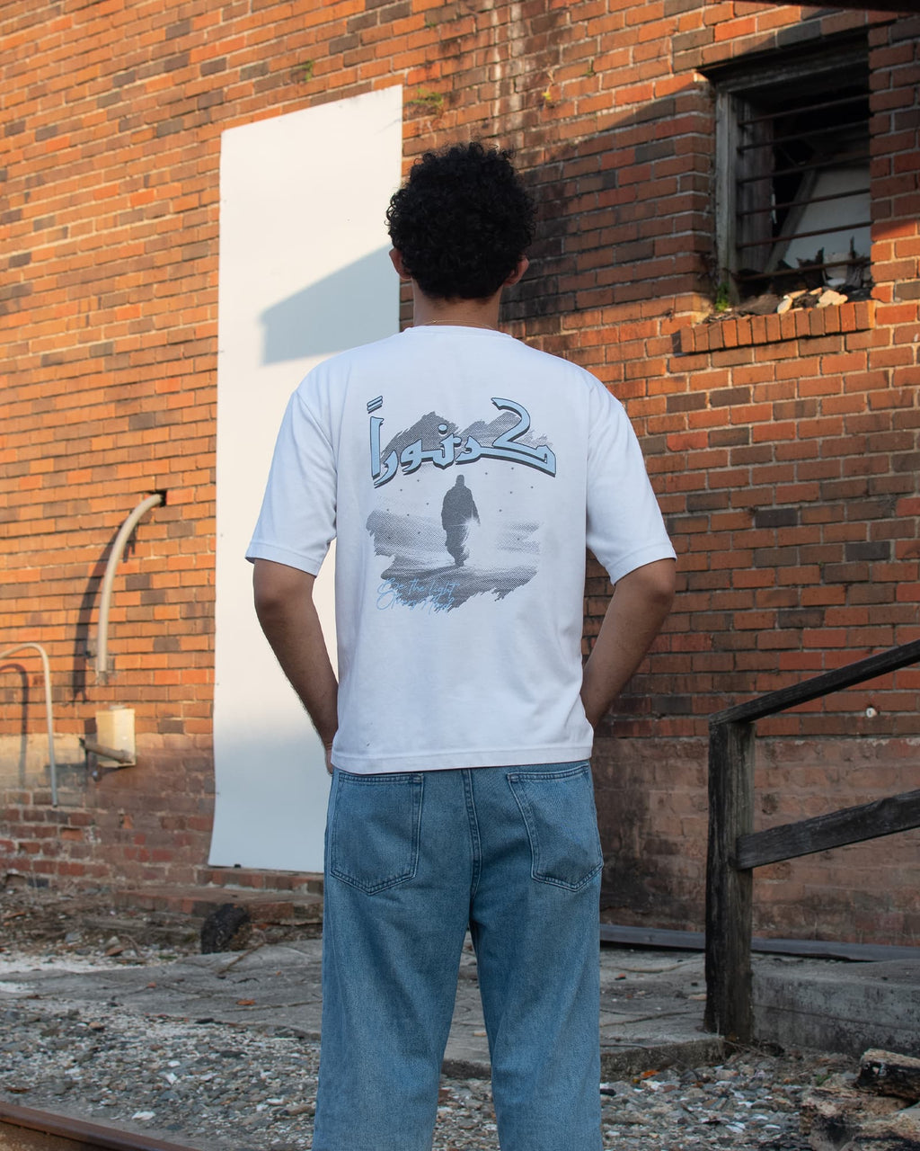 THE LIGHT TEE (FINAL STOCK)